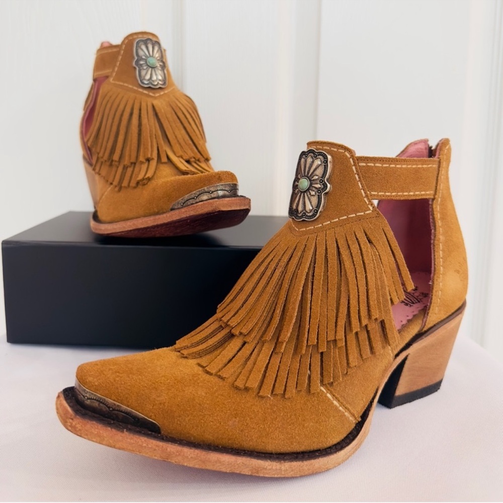 JUNK GYPSY by LANE ~ Fringed Tan Leather Ankle Boots w/Faux Turquoise size 7.5 - Picture 9 of 12